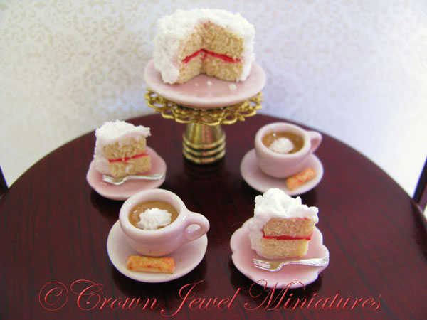 PinkGoldCakeCapps1_copy.jpg